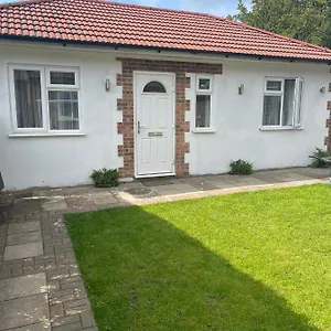 Dannifar Guest house London
